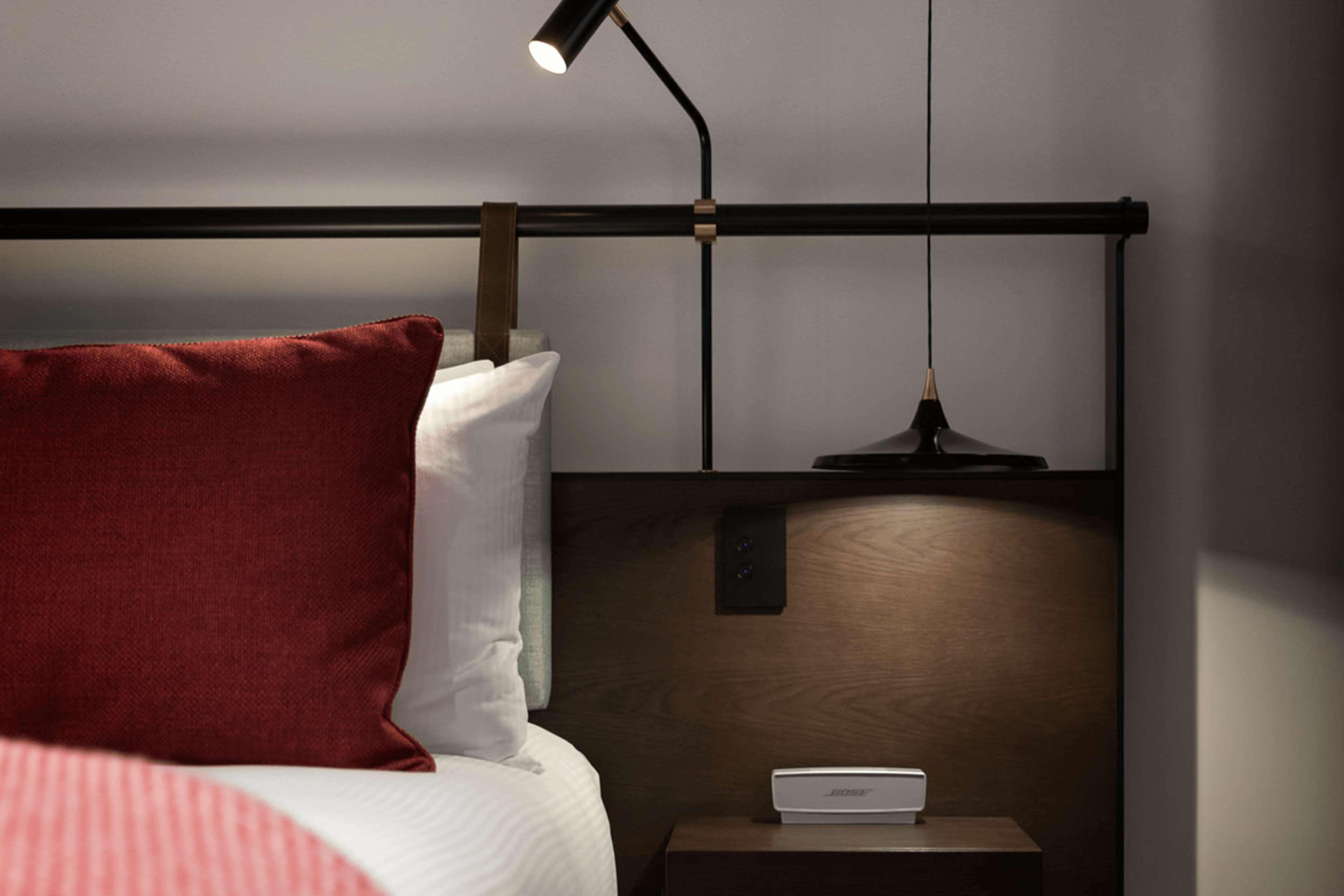 Qt Melbourne Ξενοδοχείο Εξωτερικό φωτογραφία A bedside light