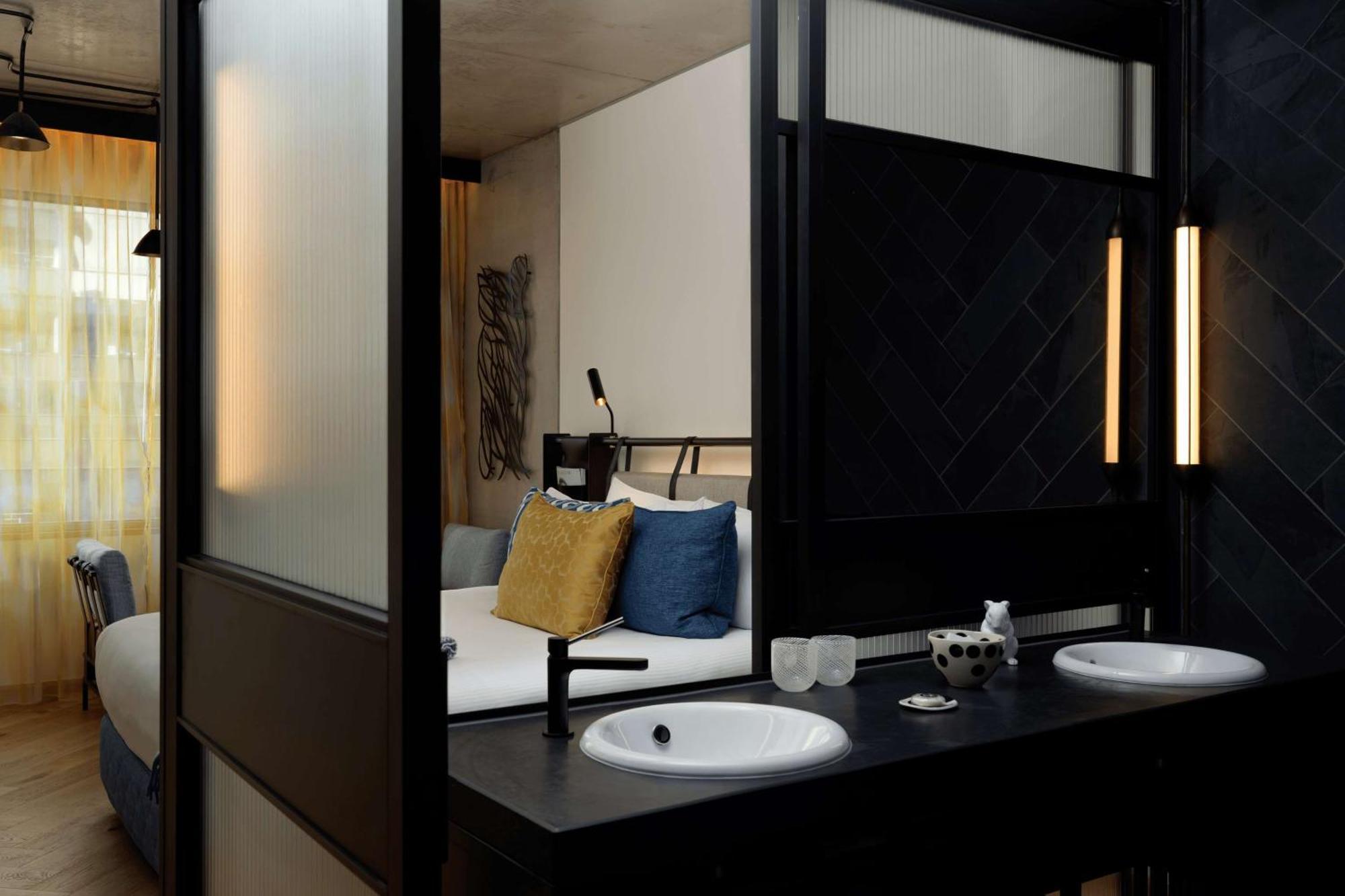 Qt Melbourne Ξενοδοχείο Εξωτερικό φωτογραφία Bathroom